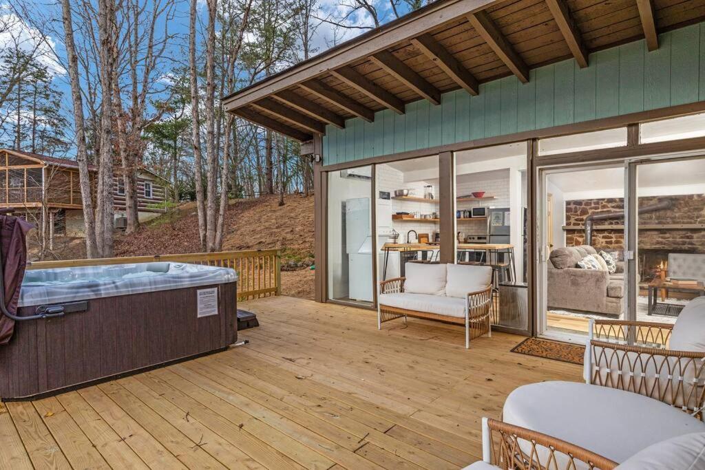 Lazy Lake 3Br Cabin W/ Mtn Views + Hot Tub +Wi-Fi Luray Dış mekan fotoğraf