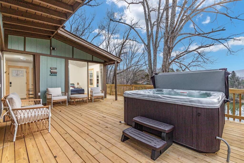 Lazy Lake 3Br Cabin W/ Mtn Views + Hot Tub +Wi-Fi Luray Dış mekan fotoğraf