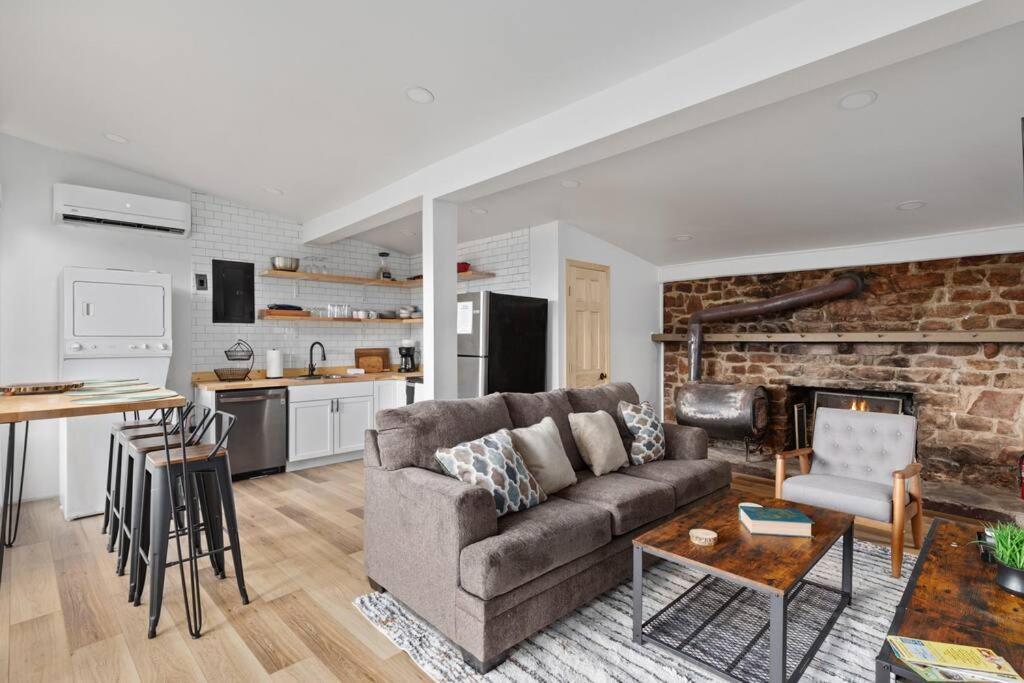 Lazy Lake 3Br Cabin W/ Mtn Views + Hot Tub +Wi-Fi Luray Dış mekan fotoğraf